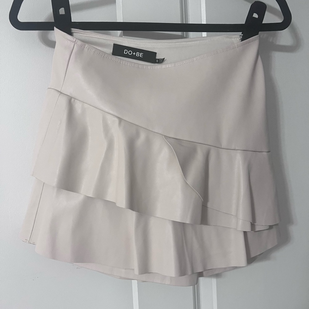 Boutique brand Do + Be skort size small